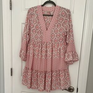 Entro ⭐️Floral Pink and Tan Dress